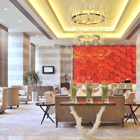Royal Suites & Towers Wuhan Exterior foto