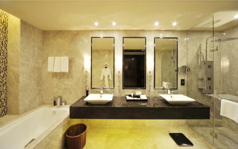 Royal Suites & Towers Wuhan Exterior foto