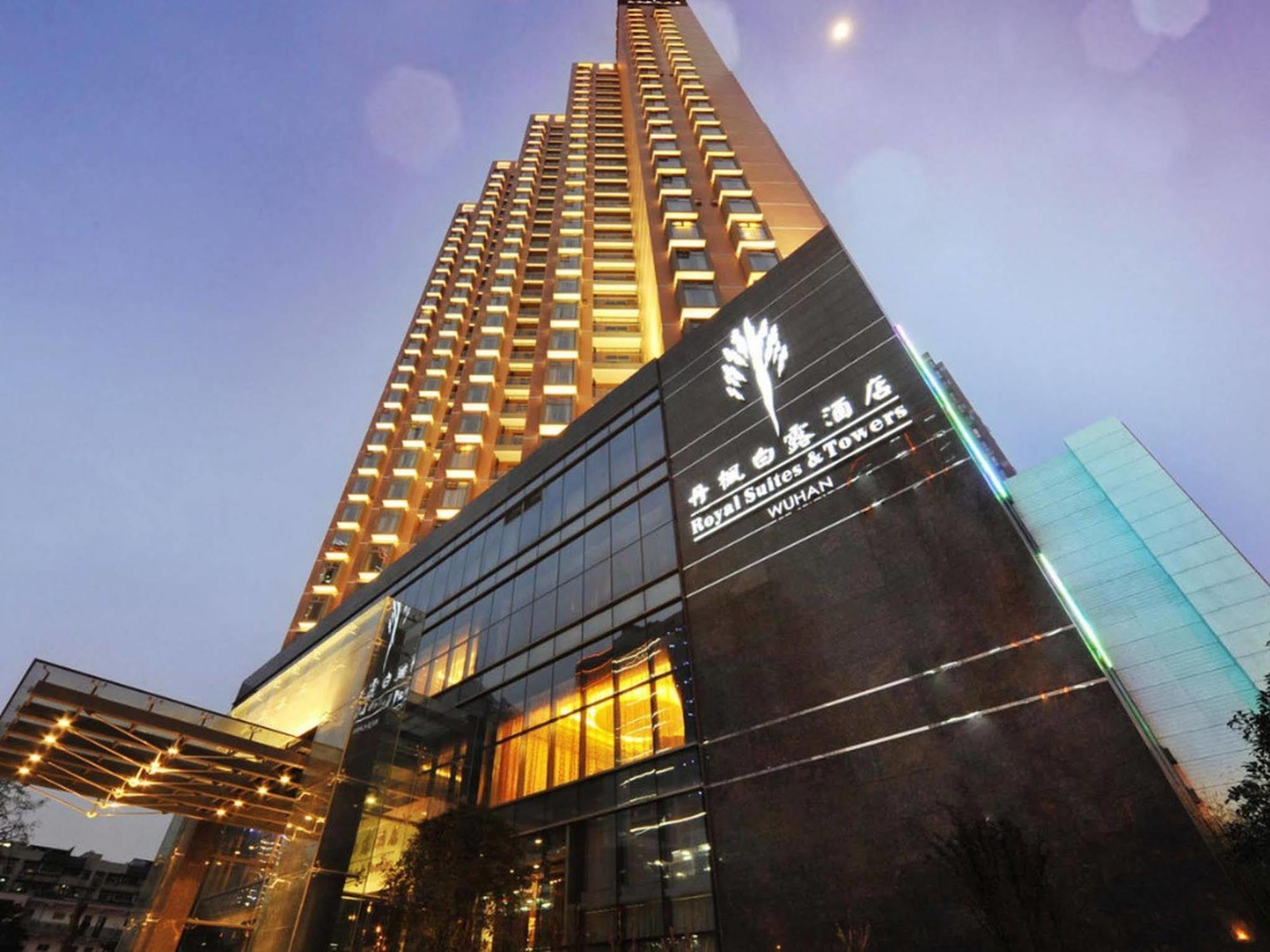 Royal Suites & Towers Wuhan Exterior foto
